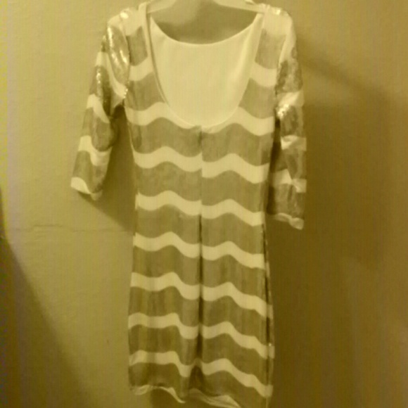 Gold and white party dress - Picture 2 of 2