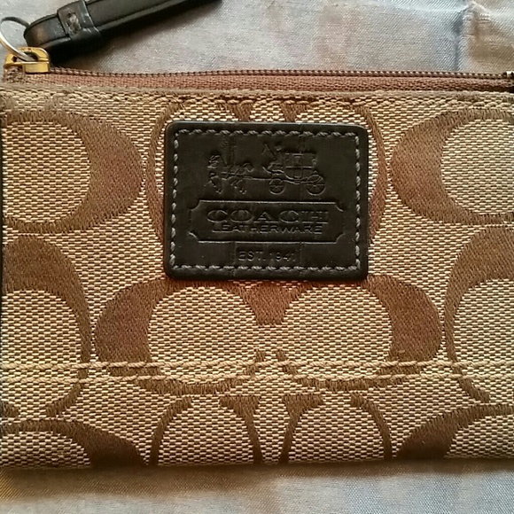 Change purse coach brown