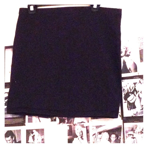 Black skirt
