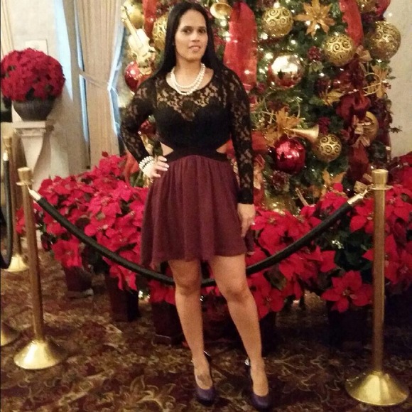 Dress - Picture 1 of 2