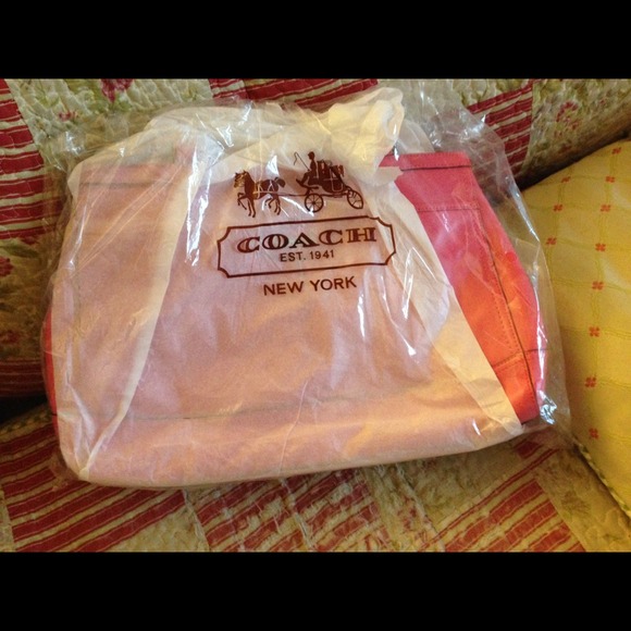 Coach Signature Park Leather Carryall in Punch - Picture 3 of 4