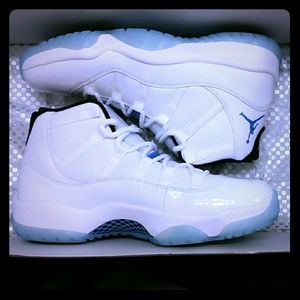 Size 8 jordan 11s