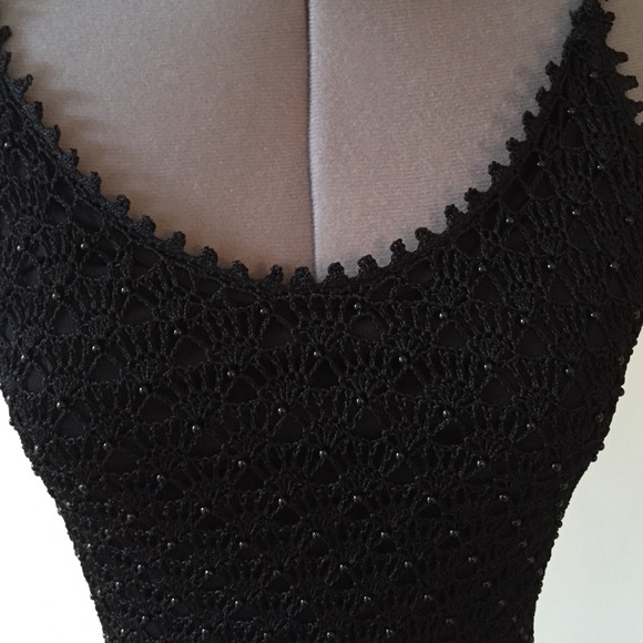 Full length beaded gown. - Picture 2 of 4