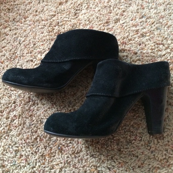 Steve Madden black heals