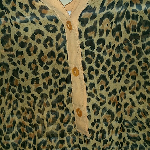 LEOPARD TOP - Picture 2 of 4
