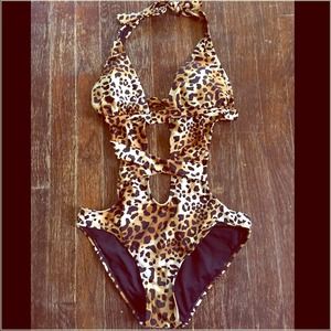 🎀Leapord One Piece Bathing Suit🎀