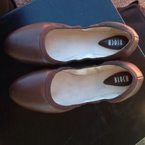 Bloch leather flats chocolate brown
