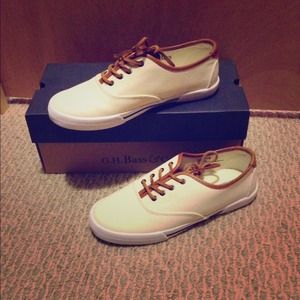 👟G.H. Bass & Co. Shoes.