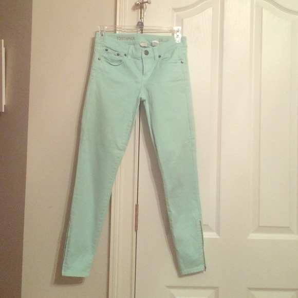 Mint ankle zipper jeans