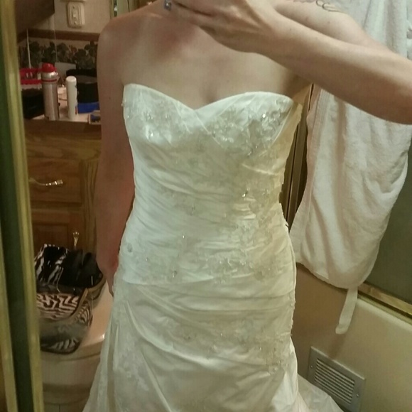 Raw silk Geneva wedding gown! Diamond white SZ 10 - Picture 3 of 4