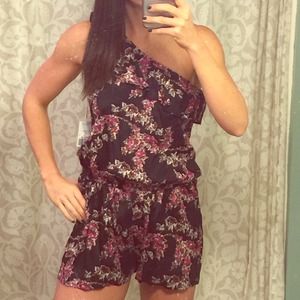 NWT floral romper