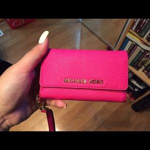 Michael Kors wristlet wallet fits iPhone 5/5s/5c