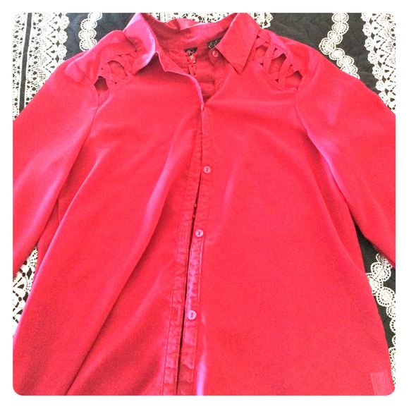 Magenta cut-out button down shirt