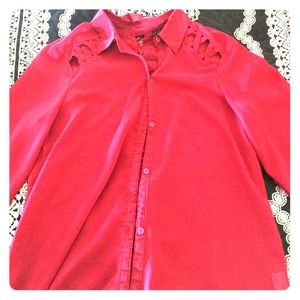 Magenta cut-out button down shirt