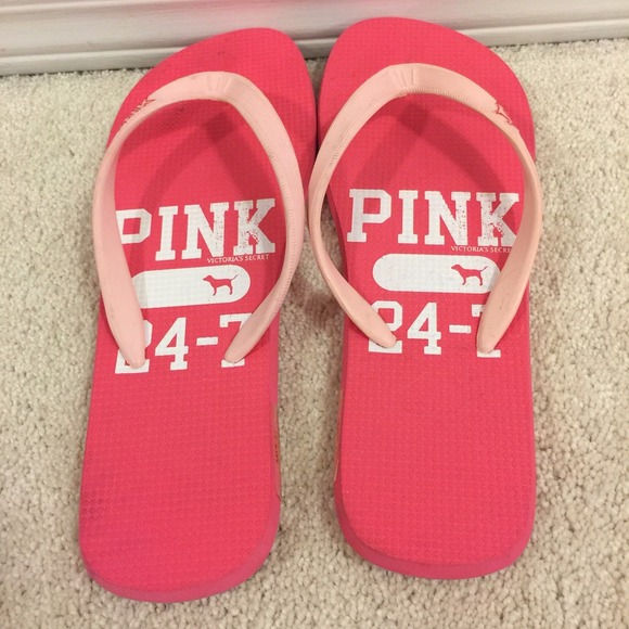 🚫SOLD🚫Victoria Secret size 8 flip flops
