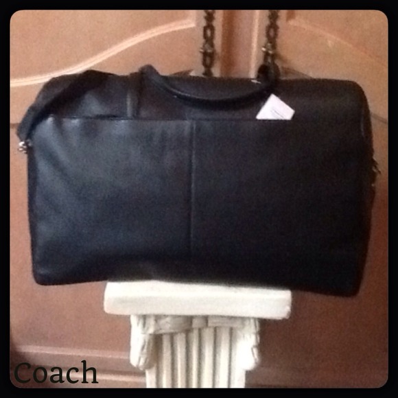 JUST SOLD!! COACH Large Leather Travel Bag - Picture 4 of 4