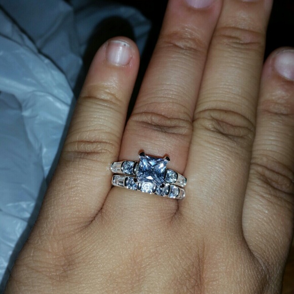 2 piece engagement ring - Picture 3 of 4