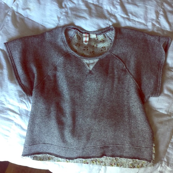 Sweatshirt by Stitch & Knot