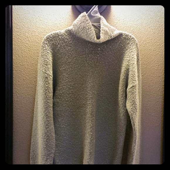 Comfortable ecru sweater