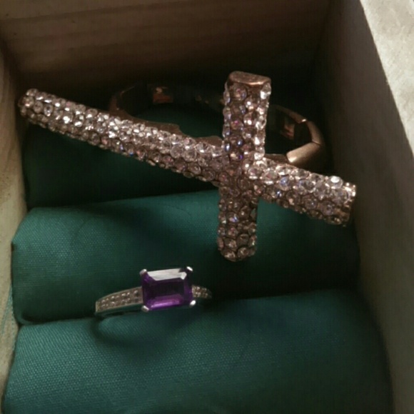 Cross ring