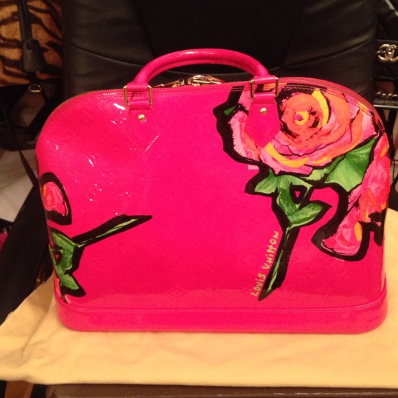 Louis Vuitton Monogram Vernis Roses Collection . - Picture 2 of 4