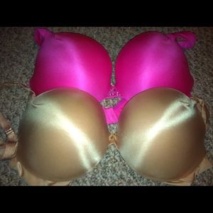 Bran new 36 dd victoria secret lot of 2 bras