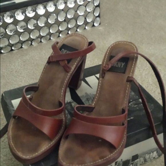 Shoes - Picture 2 of 3