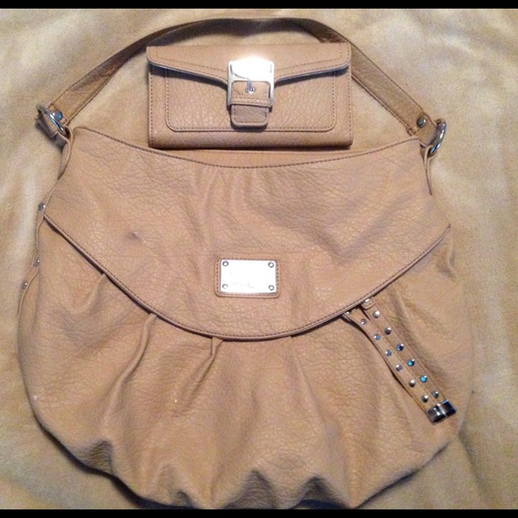 Nine West tan hobo handbag with matching wallet