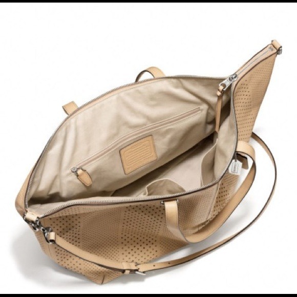 AUTHENTIC Coach Bleeker Large Cooper Satchel - Picture 4 of 4