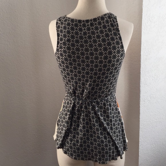 ️SOLD 🔱Anthropologie floral mixed top - Picture 3 of 4