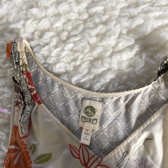 ️SOLD 🔱Anthropologie floral mixed top - Picture 4 of 4