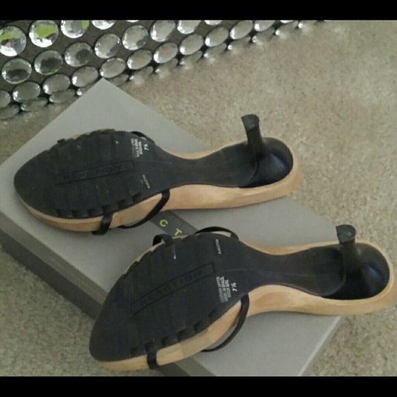 Shoes - Picture 3 of 3