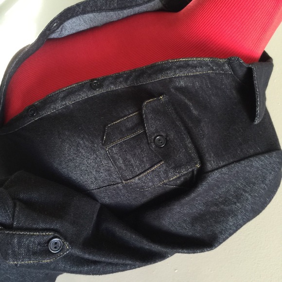 3/4 sleeve button down top - Picture 2 of 3