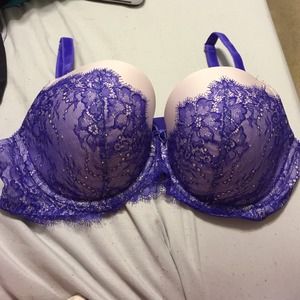 NWOT Victoria's Secret Bra 38D