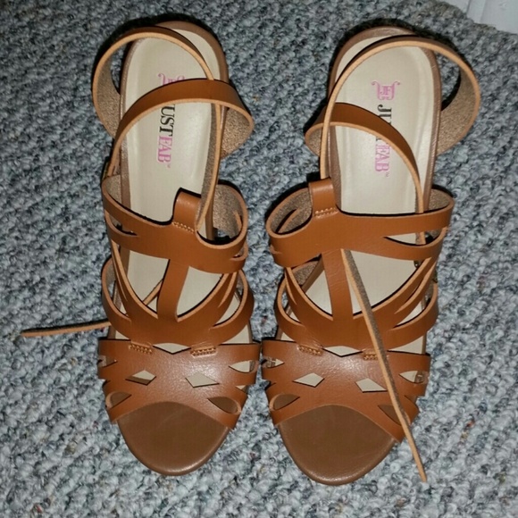 Wedge heels - Picture 2 of 2