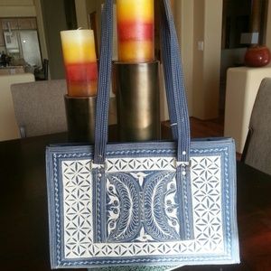Laga Shoulder bag - "Abadi"