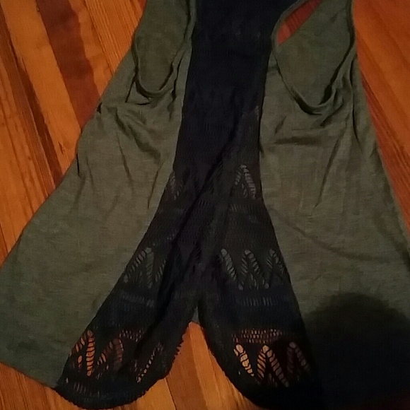 Top - Picture 3 of 3