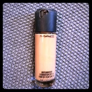 MAC matchmaster foundation! 3.0, 3/4 full