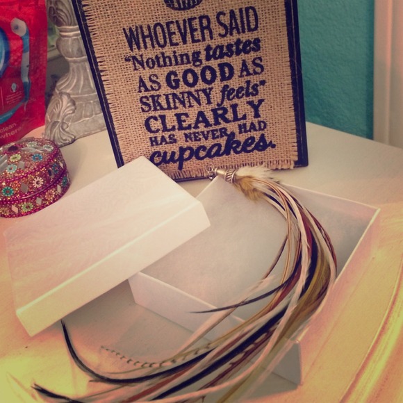 Vintage feather earring