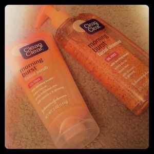 Clean and Clear morning burst Facial scrub