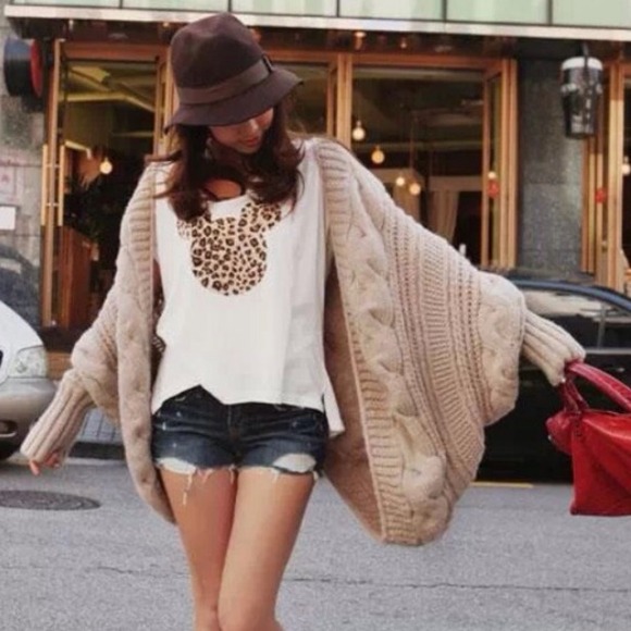 Pink loose batwing cardigan - Picture 2 of 5