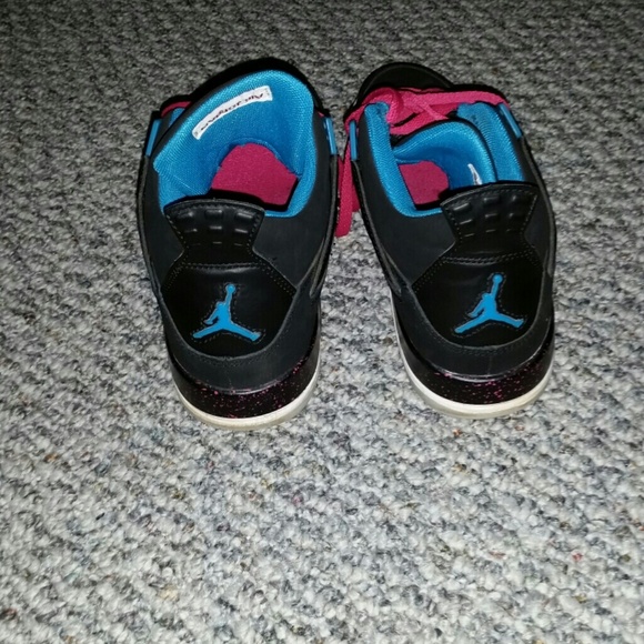 Jordan's 4s - Picture 2 of 3