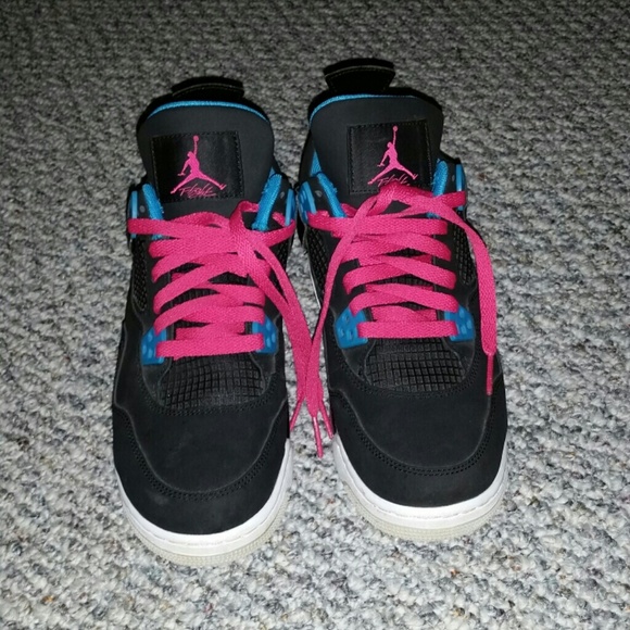 Jordan's 4s - Picture 3 of 3