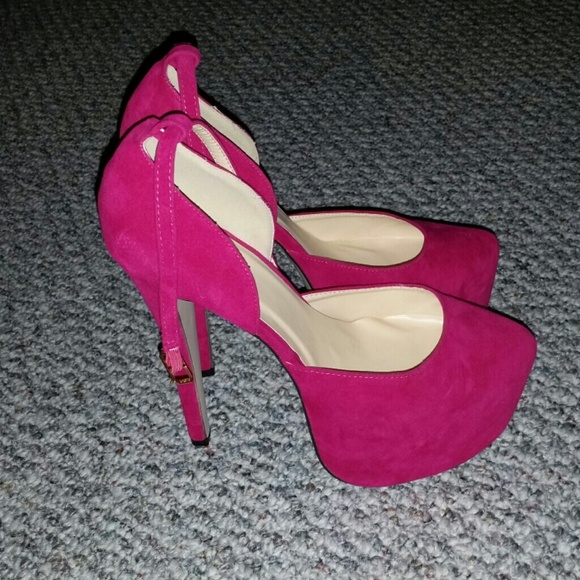 Solid pink heels - Picture 3 of 4