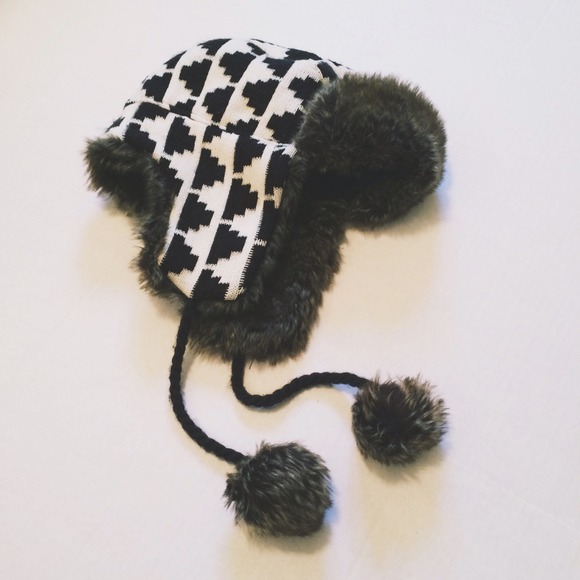 Mossimo Winter Hat W/ Quilted Lining
