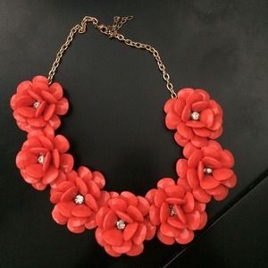 j Crew like flower necklace