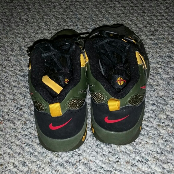 Deon Sanders - Picture 2 of 3