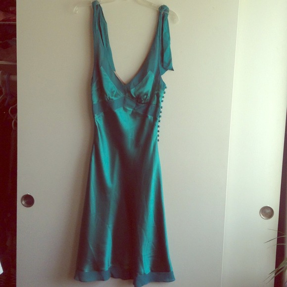 Gorgeous turquoise green cocktail dress