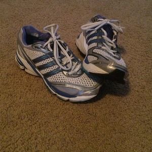 Adidas Supernova Cushion Sneakers