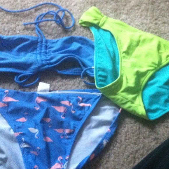 Bikinis - Picture 1 of 1